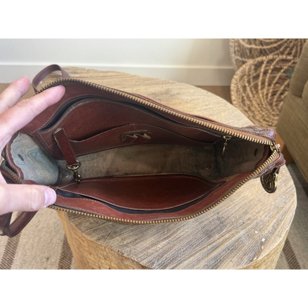 Vintage Brahmin Cognac Brown Leather Crossbody Zip Purse USA Classic Medium - Picture 15 of 15